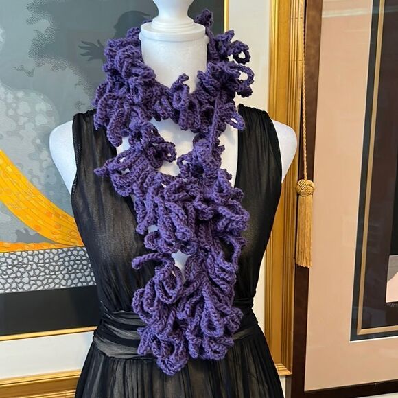 Brand new hand crocheted beautiful purple Boa scarf - Picture 3 of 7